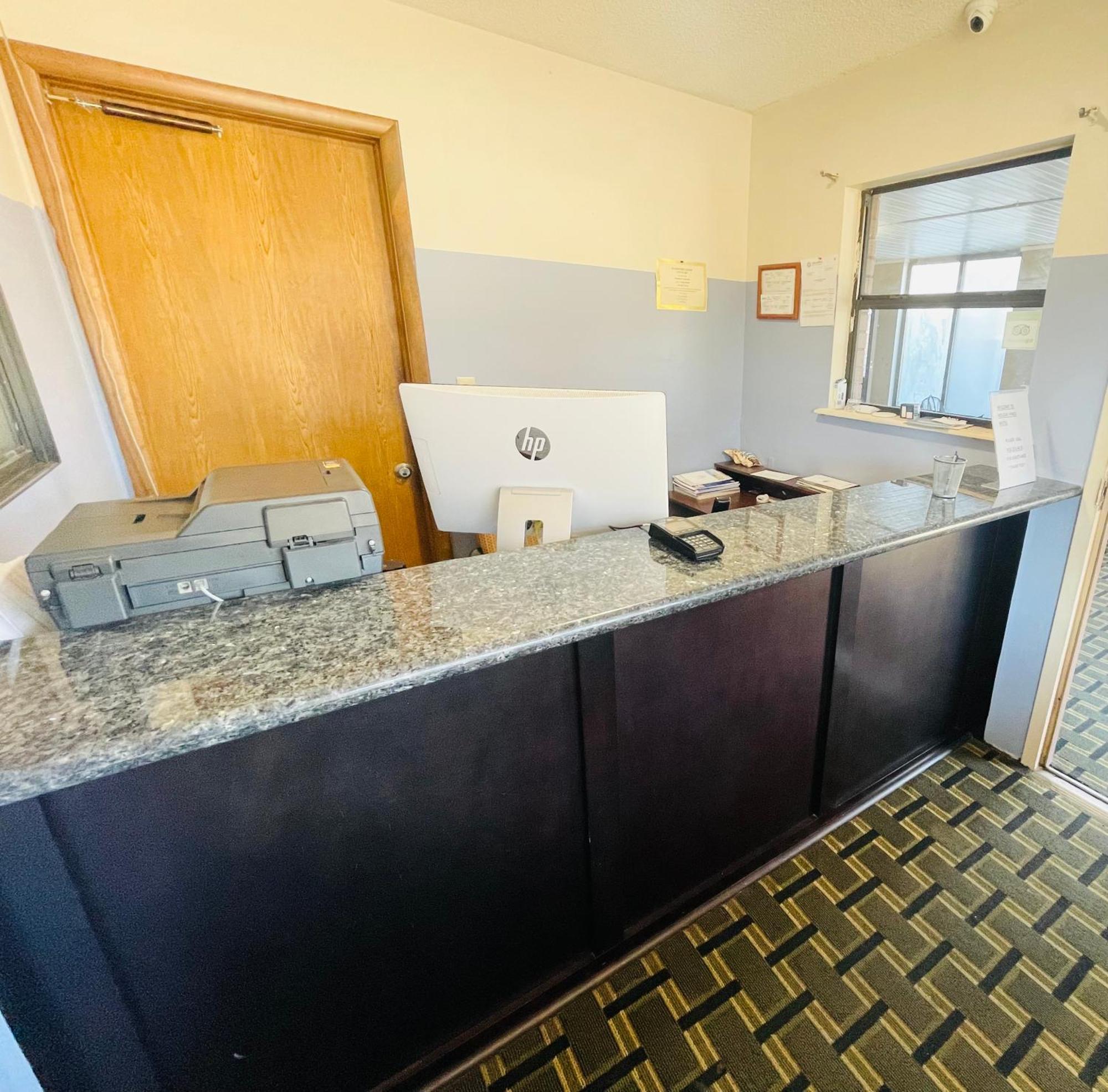 Americas Best Value Inn Jay Екстер'єр фото